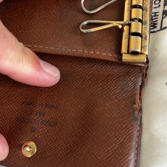 Louis Vuitton key chains - Picture 8 of 10